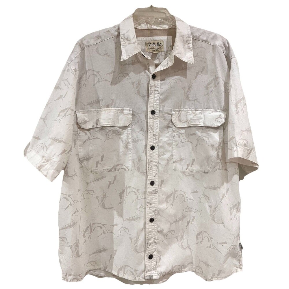 Cabela's Men's Vented Back Fish Print Short Sleeve Button Down Shirt White Tan L